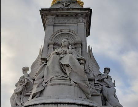 An Adventurous Trip to Europe!!!-In London